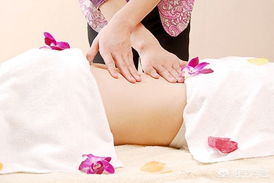 女朋友痛经男生让她多喝热水,痛经男友只会说喝热水