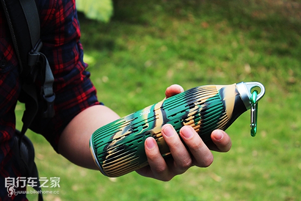 骑行水壶知识解答,可以装开水的骑行水壶