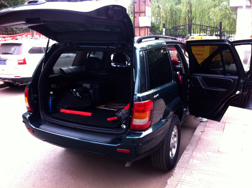 14年的jeep进口大切诺基,12年jeep大切诺基老改新