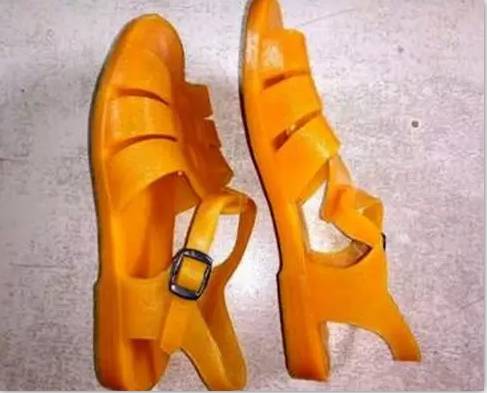 香奈儿两万三的凉鞋,香奈儿凉鞋值得买吗