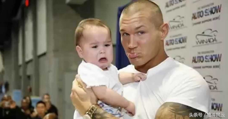 wwe选手温情,wwe正派vs反派4v4