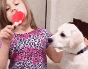 我想和这两个妹妹一起玩挠痒痒的游戏