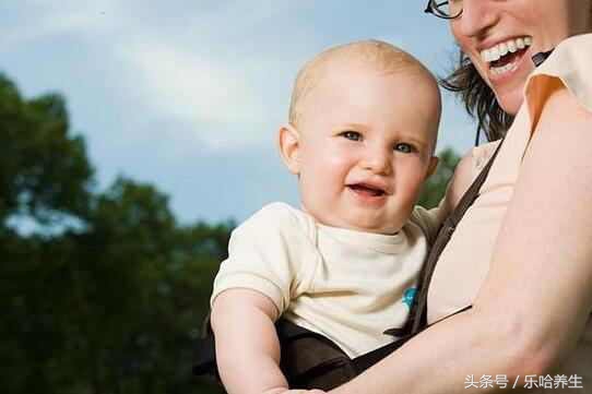 宝宝皮肤干燥怎么护肤,宝宝的皮肤干燥该如何解决