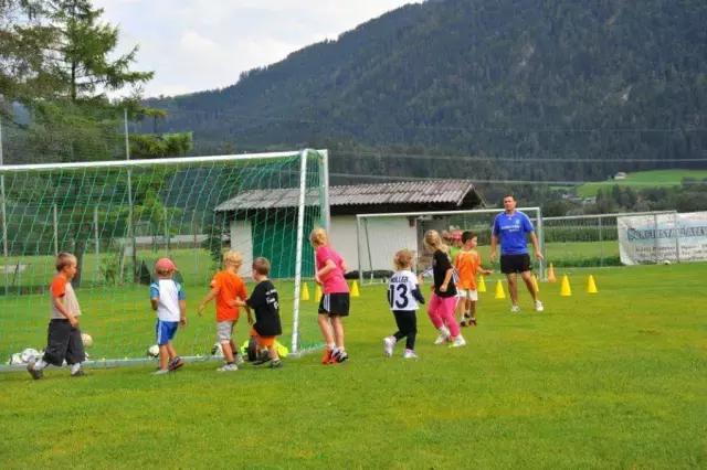 足球强国的特点,足球强国的定义