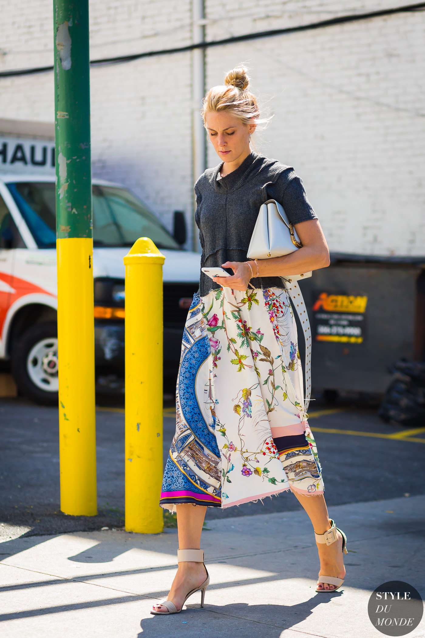 陪“胖脚”妈妈买鞋好几年，我总结出胖脚买凉鞋的要诀（附今夏值得胖脚入手的九款千元以内凉鞋清单）