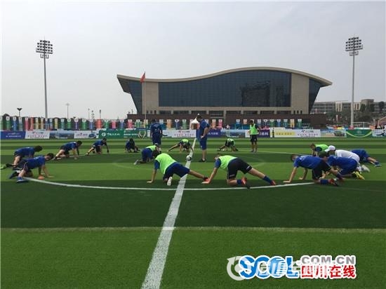 瓦屋山中铭杯篮球赛颁奖视频,2023国际友城杯足球邀请赛