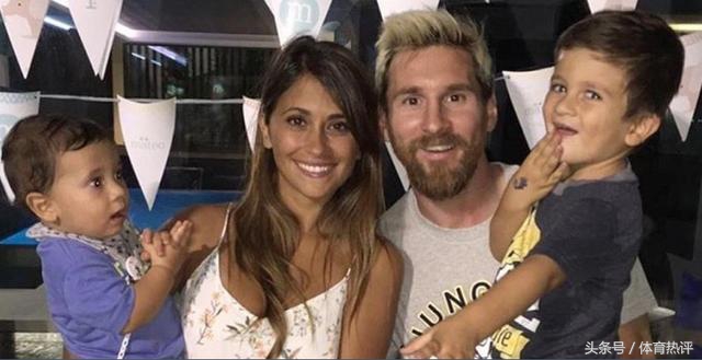 梅西加冕球王c罗祝贺,球王梅西在家乡举行婚礼cctv