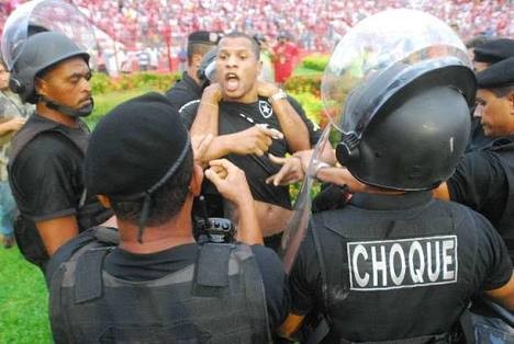 足坛奇葩事件视频,足坛奇葩的怪事