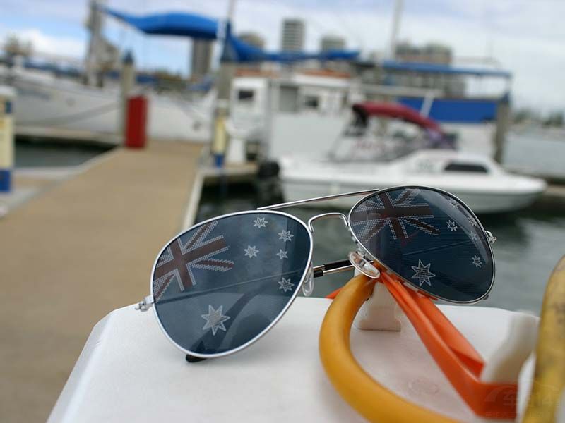 没有驾照去国外怎么骑车,在国外租车自驾要什么证件