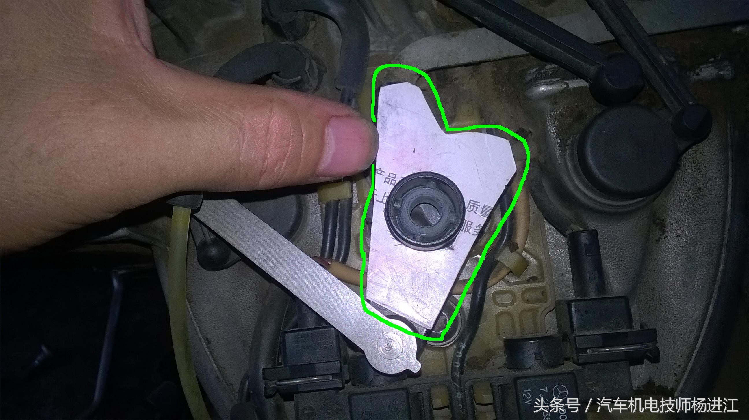 7年14万公里的奔驰，6千块的配件车主就是不换，最后还是修好了效果可同原车媲美