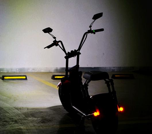 让车灯“秀出自我”启牛X电动机车全新设计更贴心