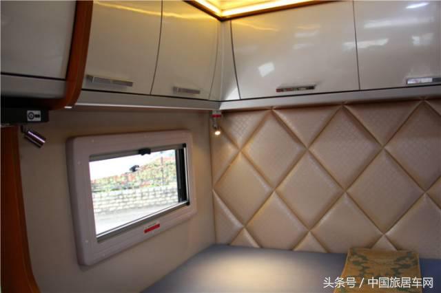 飞神双拓展自动挡c型房车蓝牌,大通房车c型房车价目表