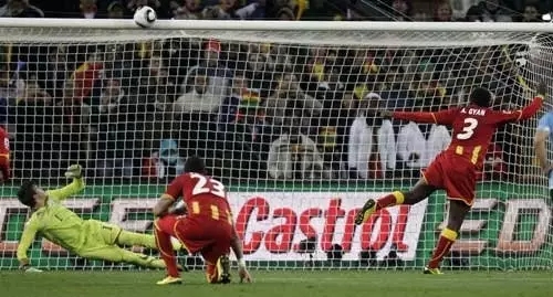 意大利点球之殇,点球之殇崔康熙