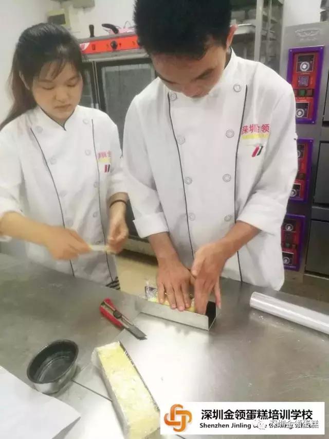 学西点好吗?有前途吗?让我们的伙伴们告诉你答案吧~|深圳学蛋糕|深圳蛋糕培训学校|深圳五大蛋糕学校|