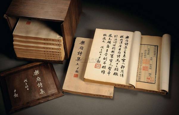 用英语翻译唐诗宋词 (用英语介绍唐诗宋词的由来)