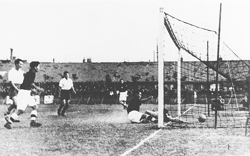 中国男足一落千丈,中国男足何时能问鼎世界之峰