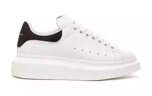 想买便宜好看的鞋子,想买小白鞋怕不耐脏怎么办