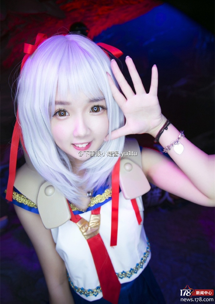 一起扒Showgirl:可爱又迷人的二次元美女小婕酱