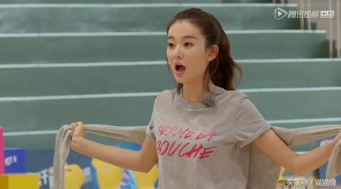 约吧大明星鹿晗转魔方,约吧大明星鹿晗打篮球