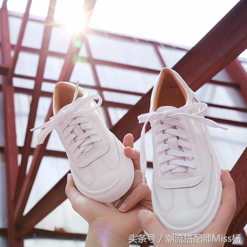 舒适适合长时间行走的小白鞋,头层牛皮小白鞋夏天穿热吗