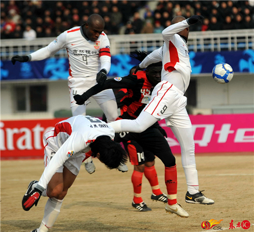 中超勿忘我第九期：亚泰四哥卡巴雷罗缔造冠军的洪都拉斯铁卫