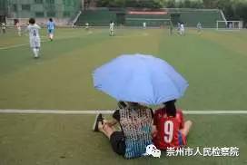 四川成都一小学足球,学校足球队毫无悬念夺冠