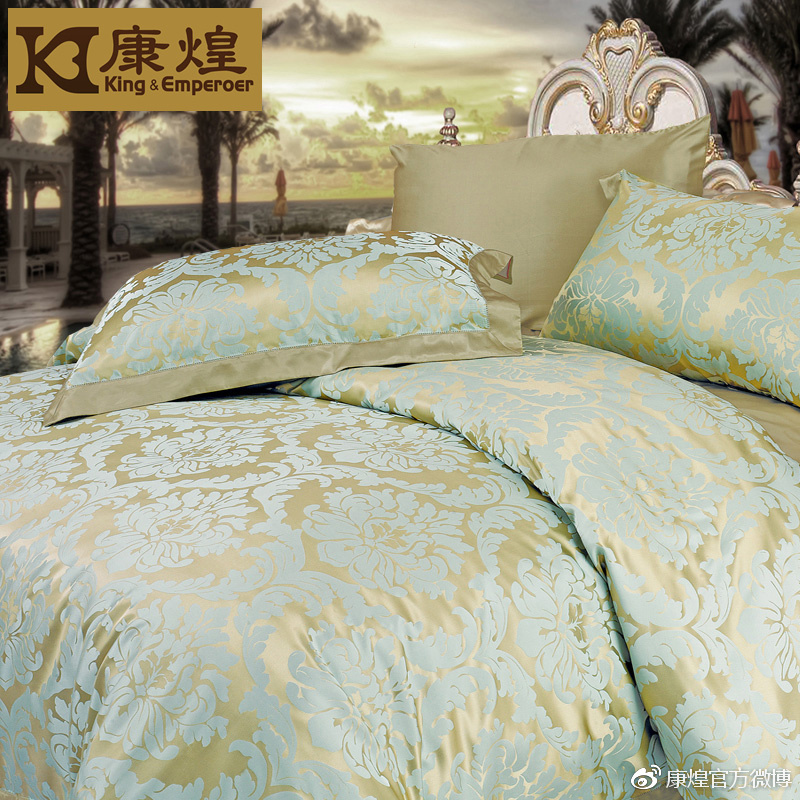 棉花被蚕丝被羽绒被都有哪些好处,蚕丝被的好处和危害尘螨过敏