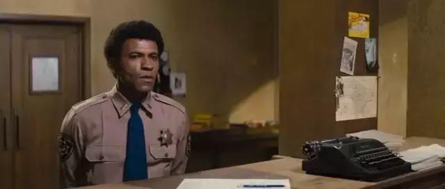 好久没看过这么畅快淋漓的B级片！