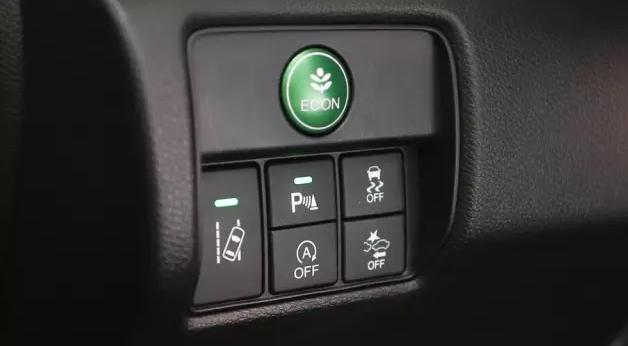 本田雅阁燃油版试驾测评,本田雅阁试驾全面解析