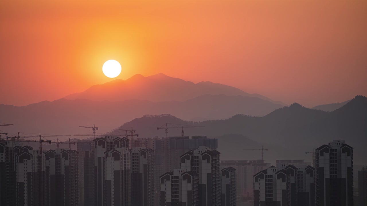 亮化工程让城市灯火通明,新兴县夜景图片