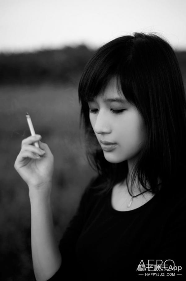 papi酱婚姻给女人带来了什么,美貌与才华于一身的网红papi酱