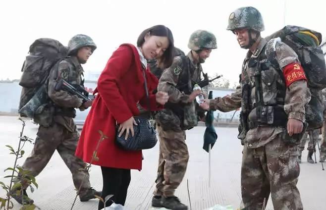 军嫂不容易的话语,军嫂说的话让人敬佩