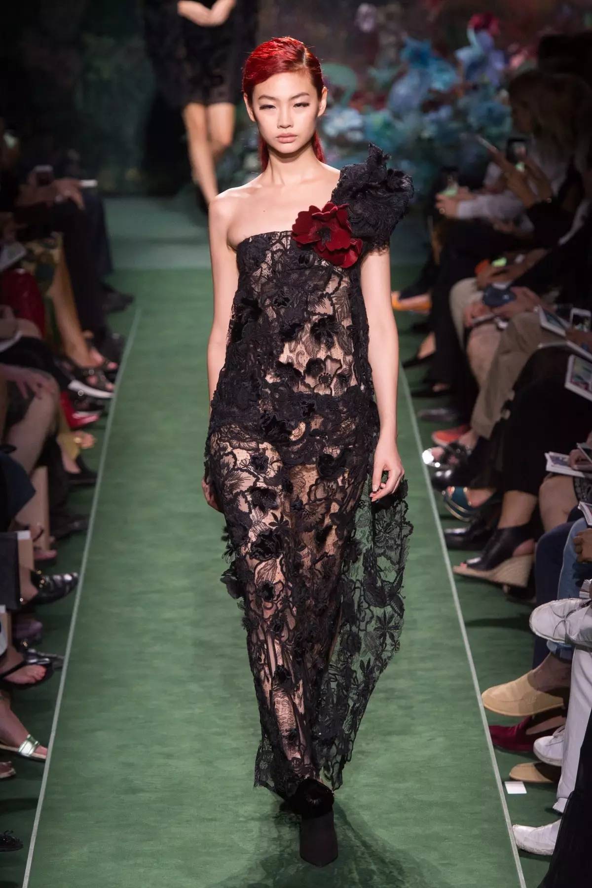 fendi皮草fendi2019秋冬高定系列,fendi时装周皮草