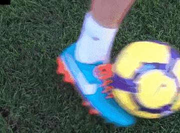 维维足球技巧系列教程,维维足球变向教学视频