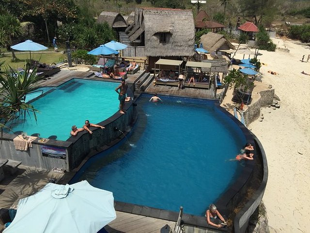 巴厘岛雨季旅游攻略图,巴厘岛的蓝梦岛值得去吗