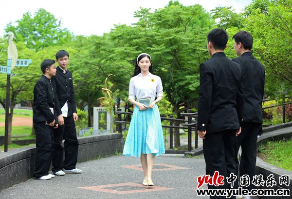 景甜青禾男高多少,青禾男高景甜饰演的角色叫什么