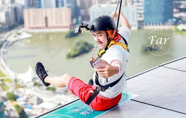 纵身一跳自由落体,体验自由落体的美妙时刻