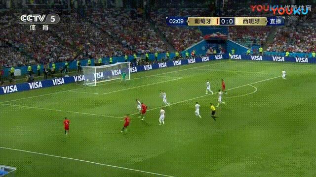 梅西比肩贝利马拉多纳,球王的标准高度