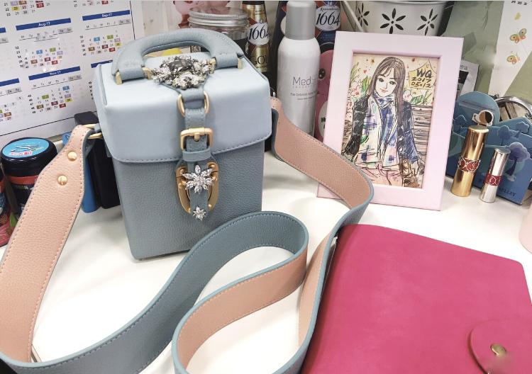 谁劝我都不好使,今夏就爱相机包!