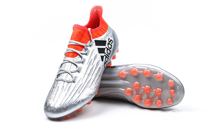 足球鞋对膝盖的危害,mg足球鞋为什么会伤膝盖