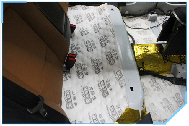 上海音豪汽车音响改装,荣威550隔音条安装