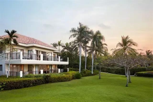 三亚亚龙湾有专属海滩酒店,中国最美丽的亚龙湾