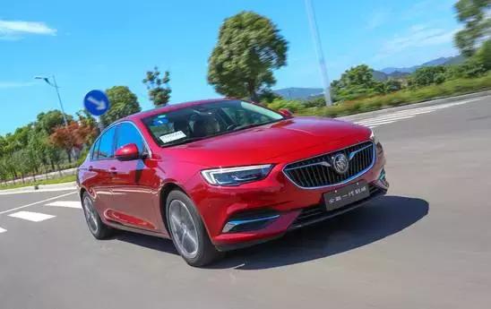 新君威2.0驾驶感受,新君威跑长途真实感受