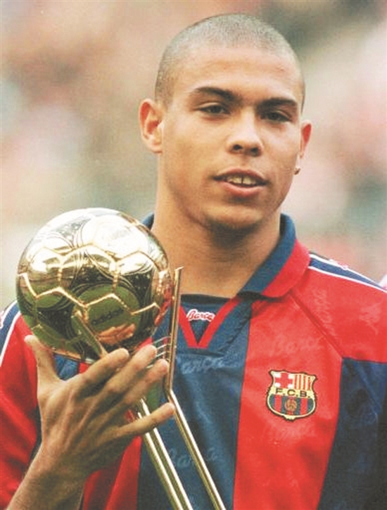 外星人罗纳尔多的巅峰时刻,外星人罗纳尔多十大进球