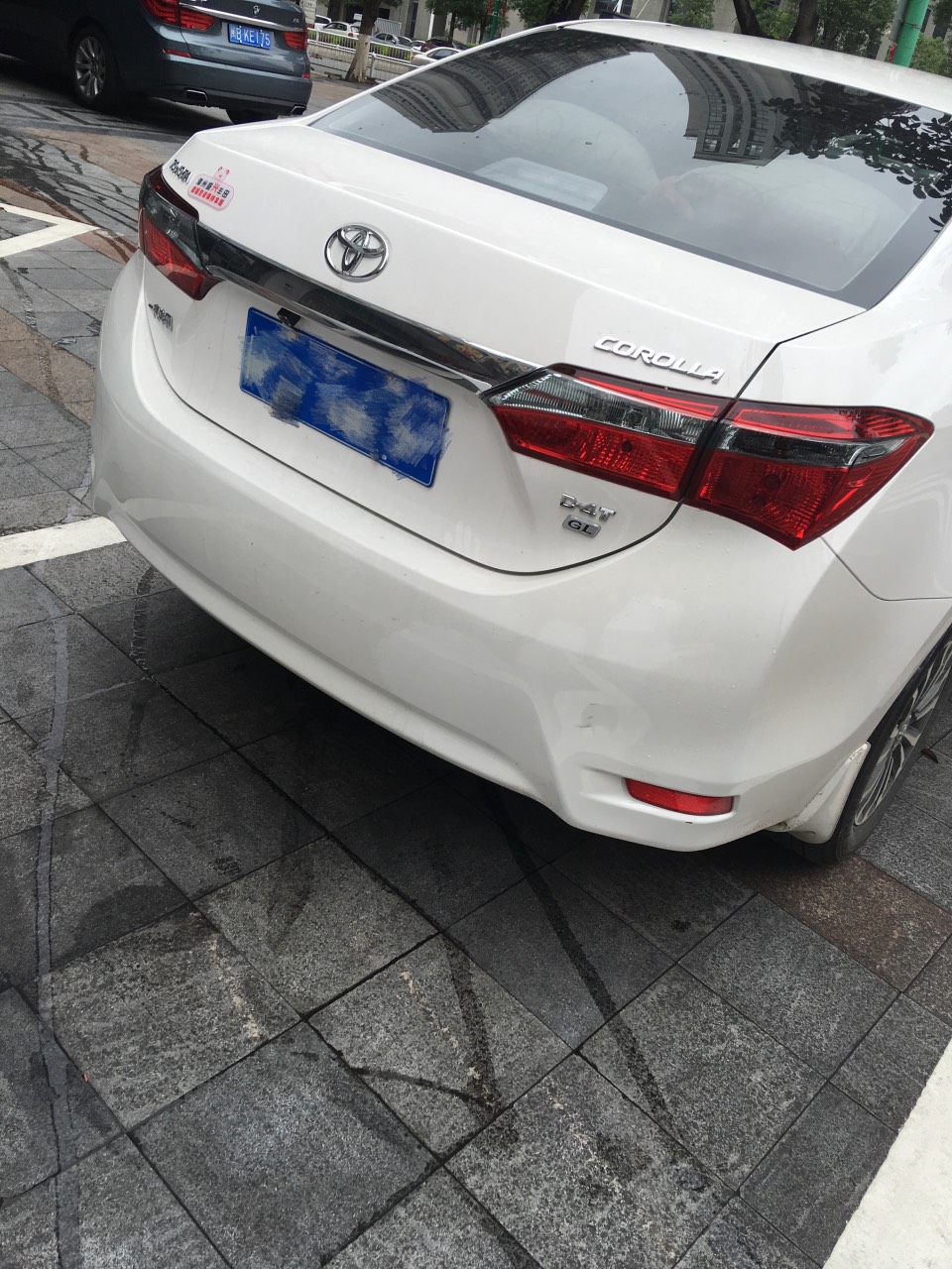 10.5万喜提卡罗拉，车子不知怎么样，但是送的东西太多了，难道我买贵了！