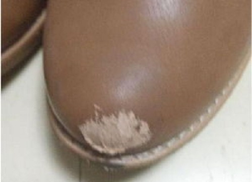 皮鞋发霉怎么处理无鞋油,皮鞋受潮发霉怎么修复