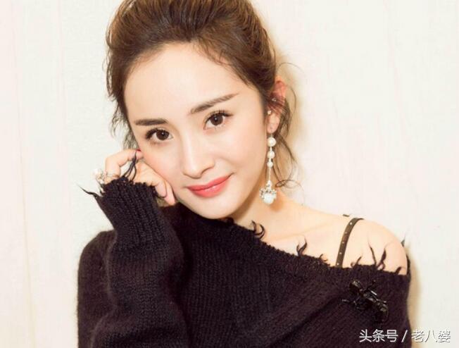 杨幂为什么会被人黑了那么多年?脚臭传闻是真的吗?