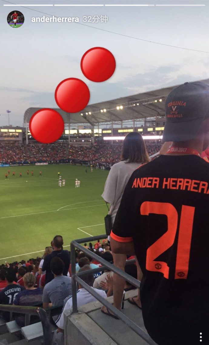 曼联喜迎开门红,红魔曼联贺炜