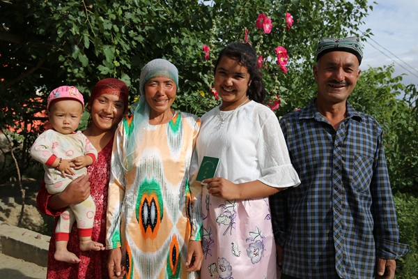 皮山县这位小姐姐暑假回来当老师,只因她和家乡有个约定