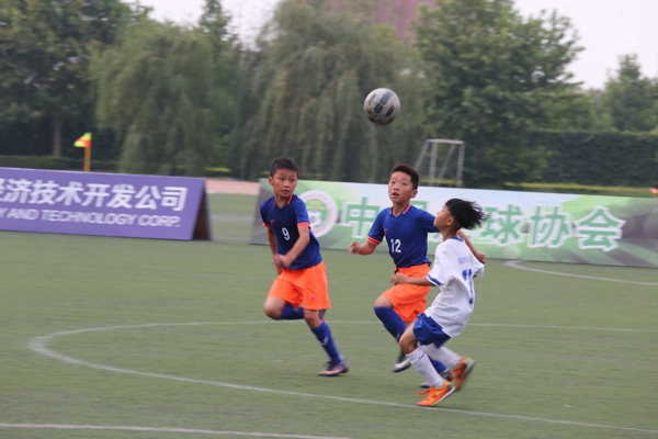 2017青少年冠军杯7月15日赛况报道：传控打法主导德比大战，总决赛名额水落石出